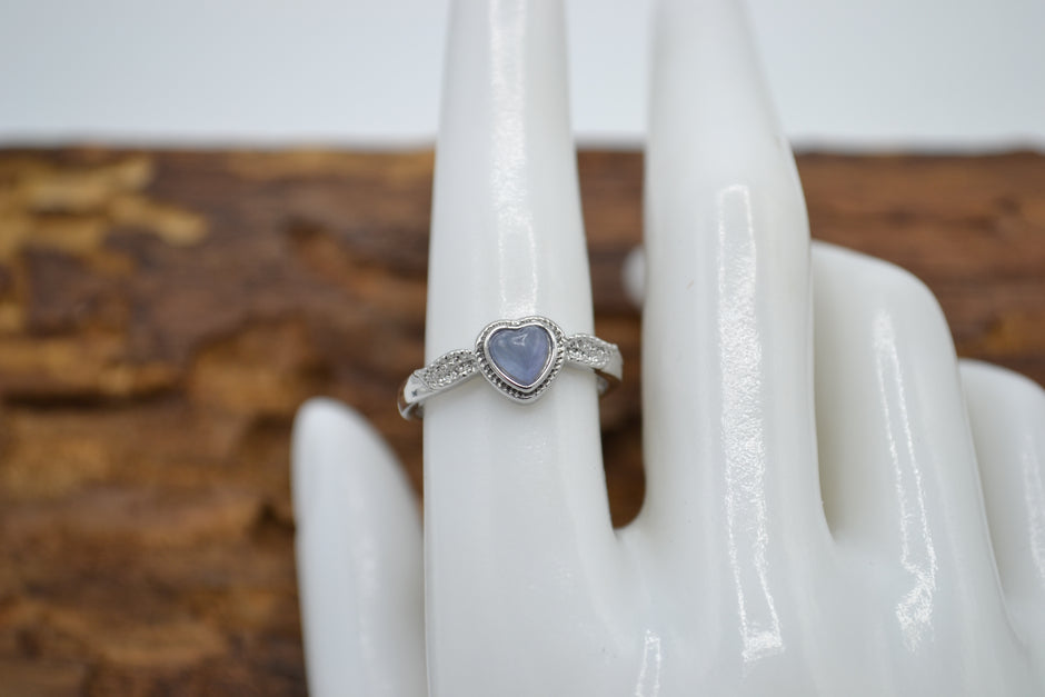 Anello con cuore Tanzanite