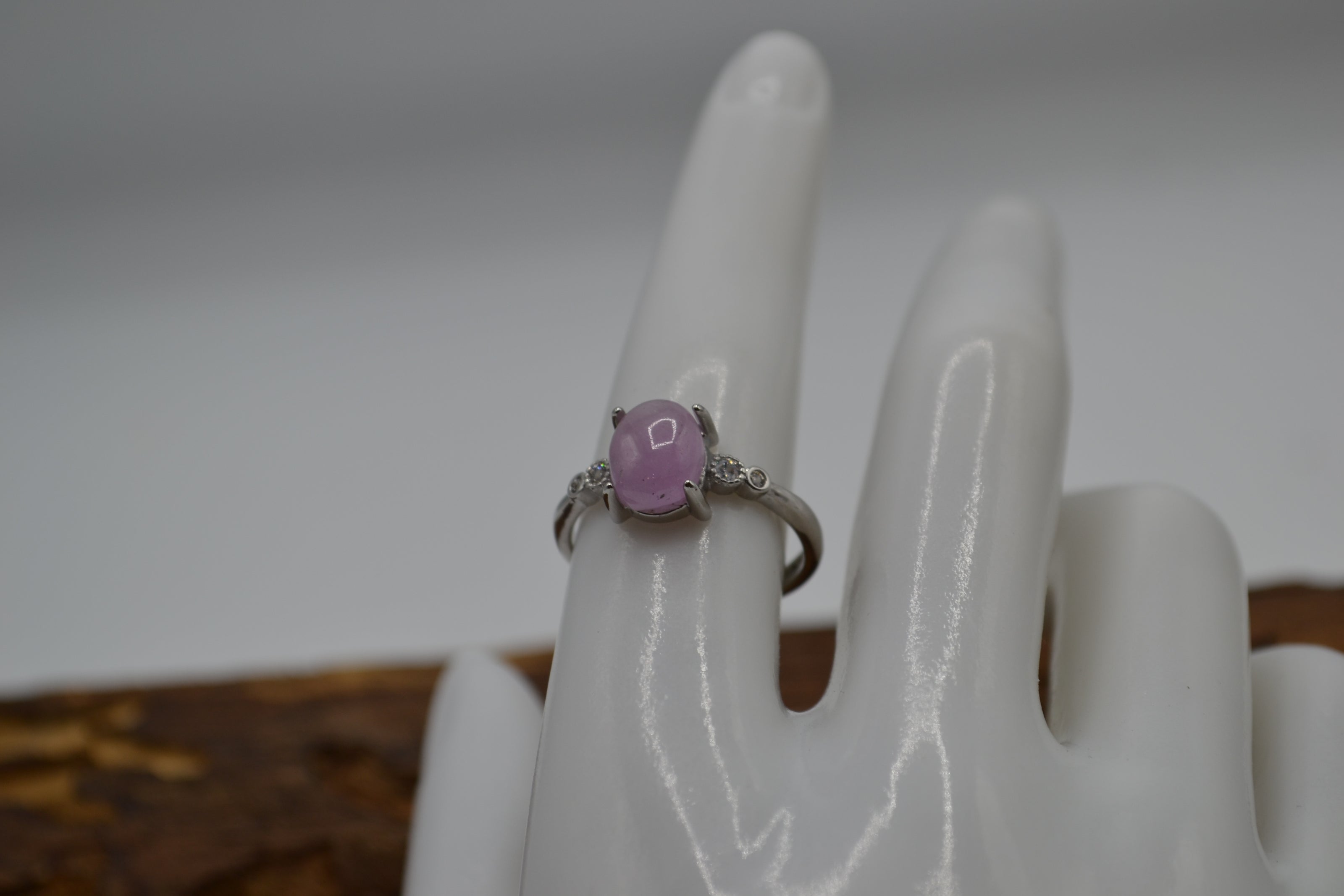 Anello con Kunzite