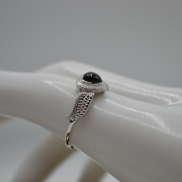 Anello con cuore Iperstene