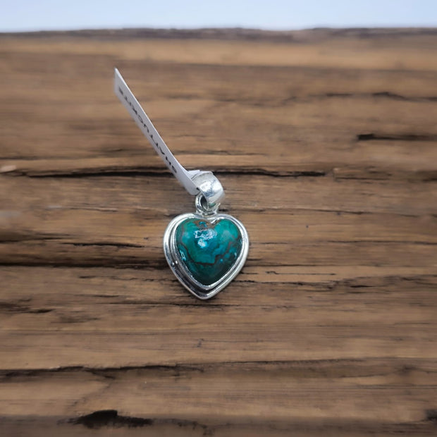 Ciondolo in Shattuckite cuore