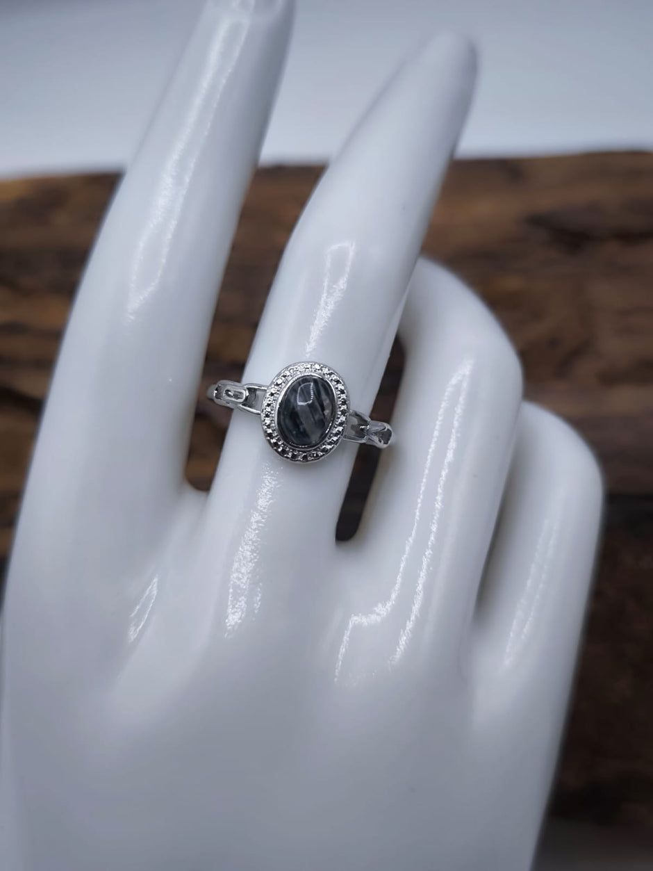 Anello con Quarzo Tormalinato