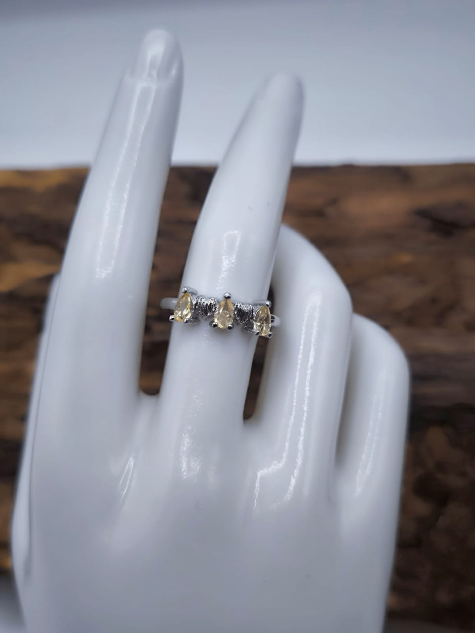 Anello con Citrino trilogia